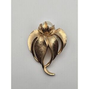 Large Vintage Signed Cathe Figural Flower Brooch with Faux Pearl